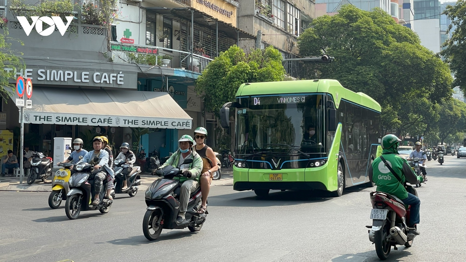 Người dân TP.HCM có thể tìm lộ trình, di chuyển bằng xe buýt trên Zalo